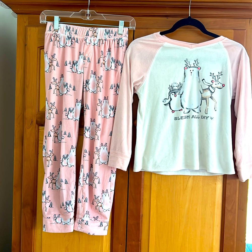 Justice girls Sleigh All Day long winter pj’s.